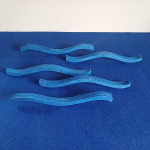 5 houten blauwe golven